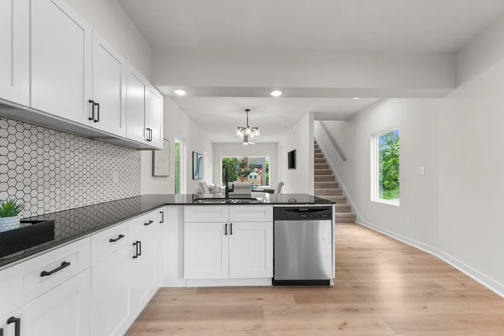 2428 Saint Clair Drive Dallas, TX 75215