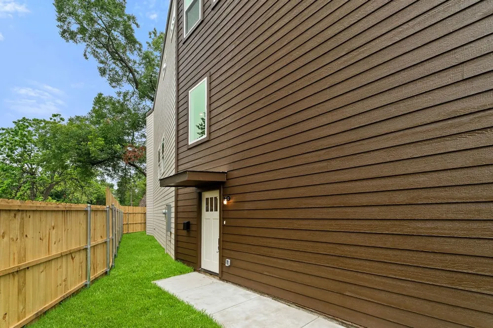 2428 Saint Clair Drive Dallas, TX 75215