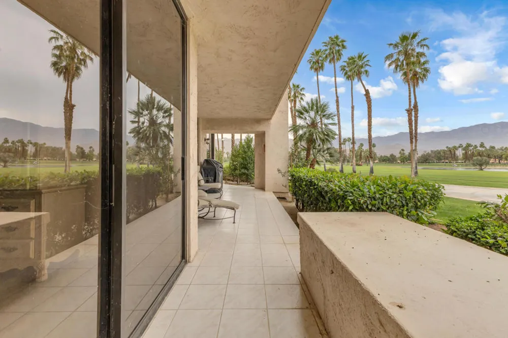 910 Island Drive #112 Rancho Mirage, CA 92270