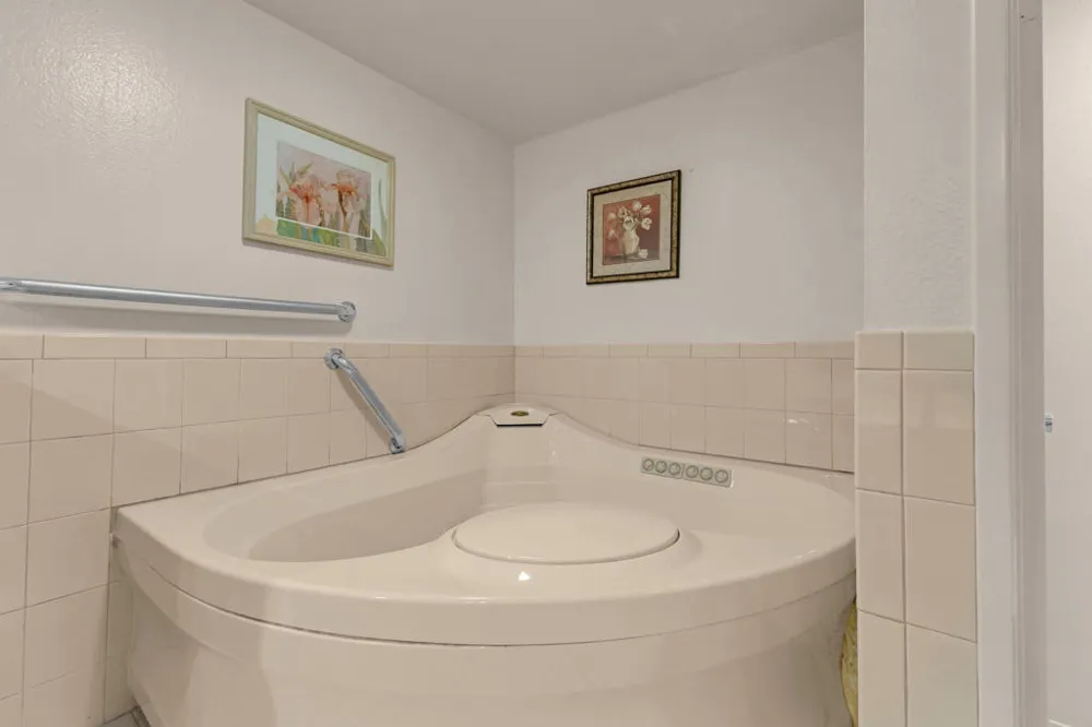 910 Island Drive #112 Rancho Mirage, CA 92270