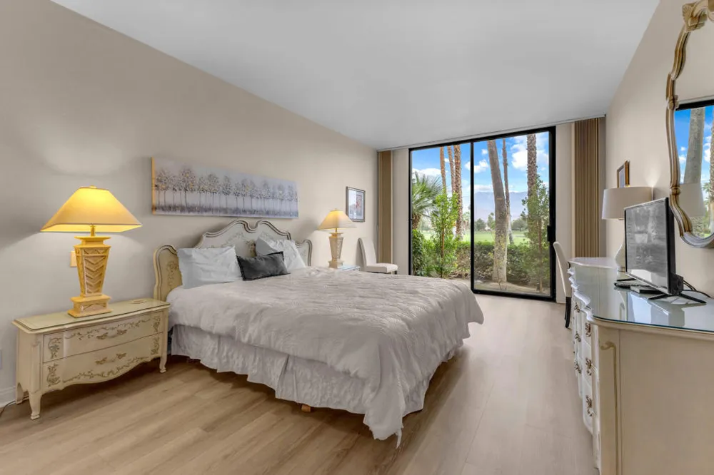 910 Island Drive #112 Rancho Mirage, CA 92270