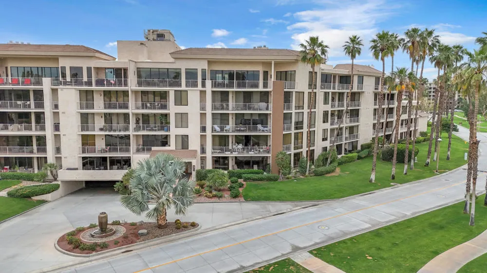 910 Island Drive #112 Rancho Mirage, CA 92270