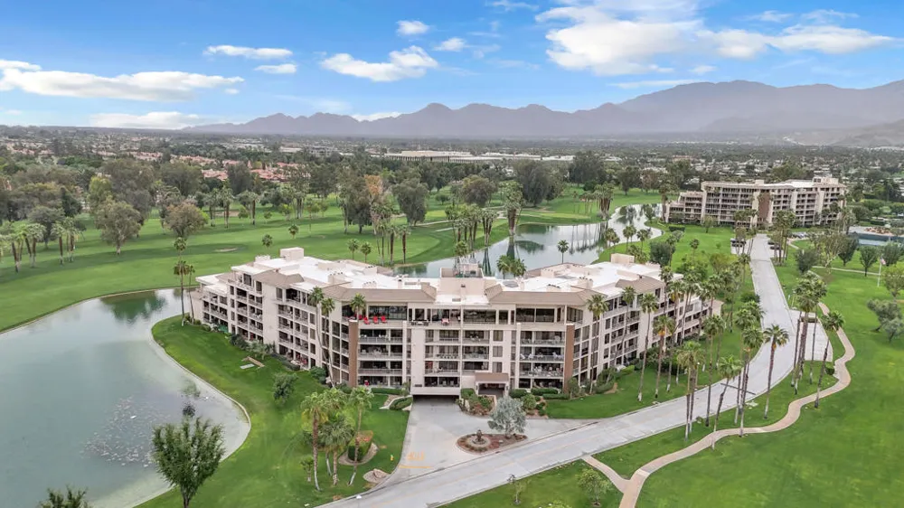 910 Island Drive #112 Rancho Mirage, CA 92270