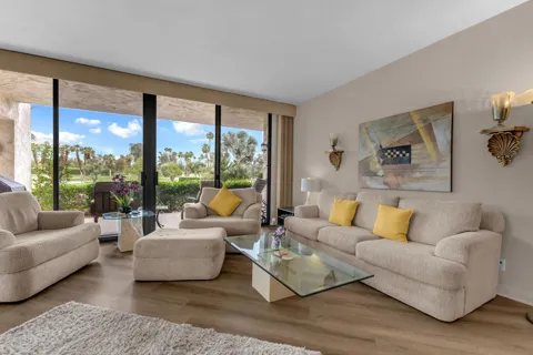 910 Island Drive #112