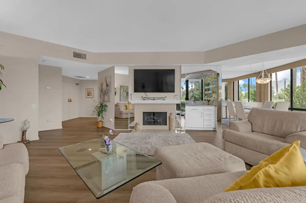 910 Island Drive #112 Rancho Mirage, CA 92270