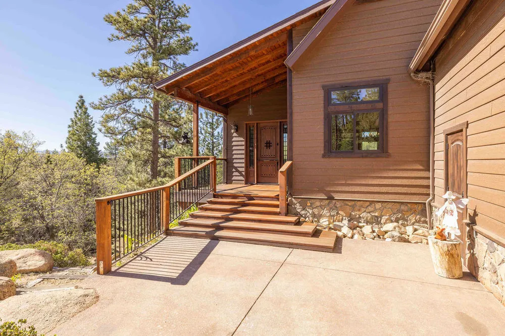 32311 Rim Of The World Drive Fawnskin, CA 92333