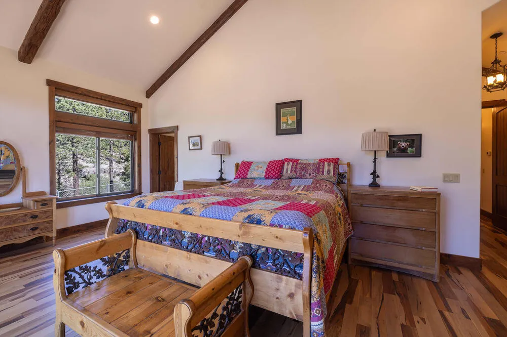 32311 Rim Of The World Drive Fawnskin, CA 92333
