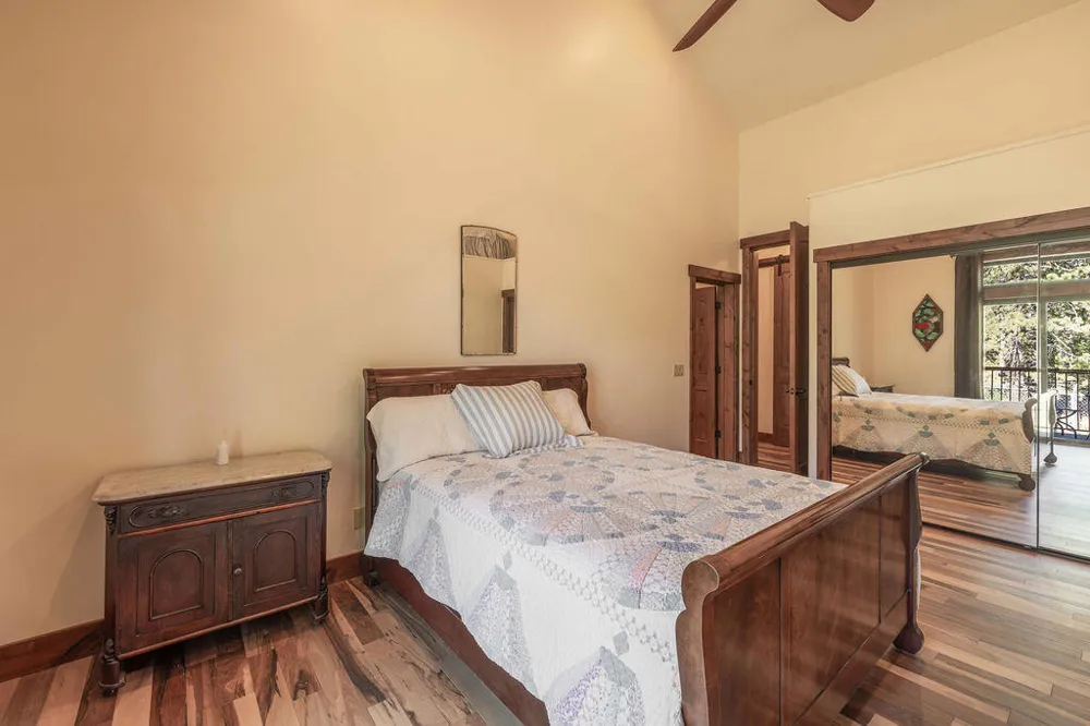 32311 Rim Of The World Drive Fawnskin, CA 92333