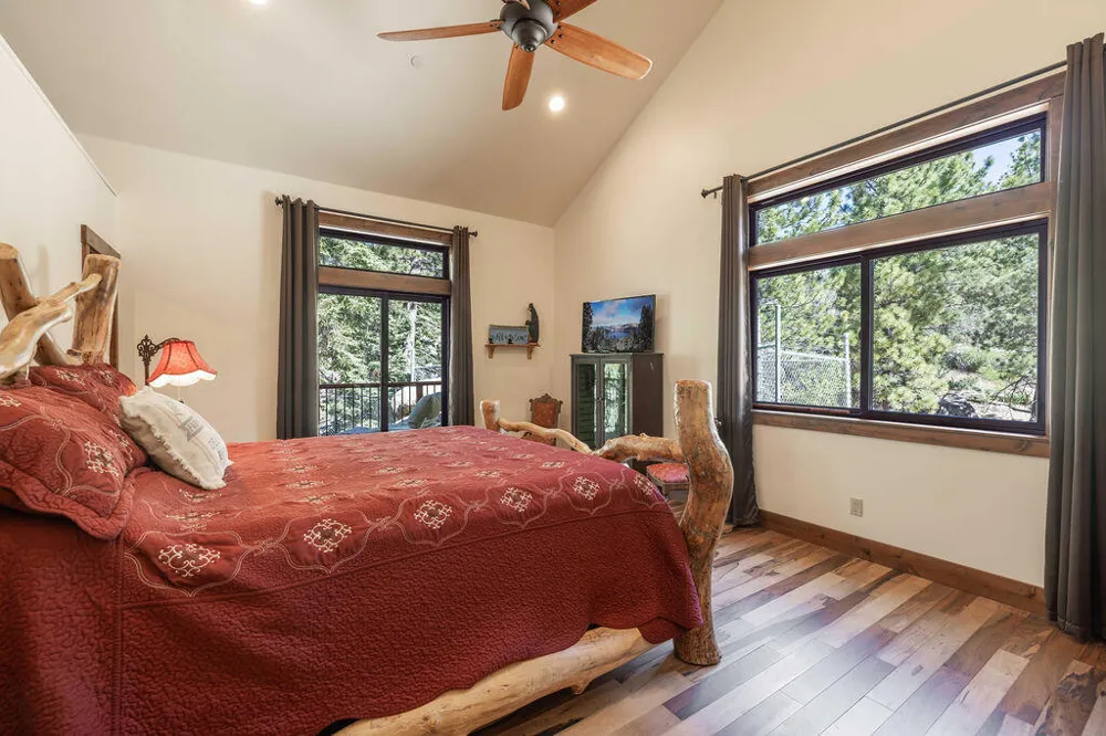 32311 Rim Of The World Drive Fawnskin, CA 92333