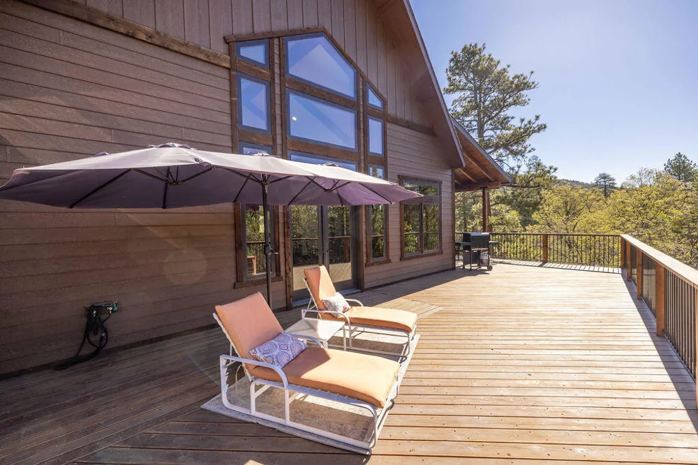 32311 Rim Of The World Drive Fawnskin, CA 92333