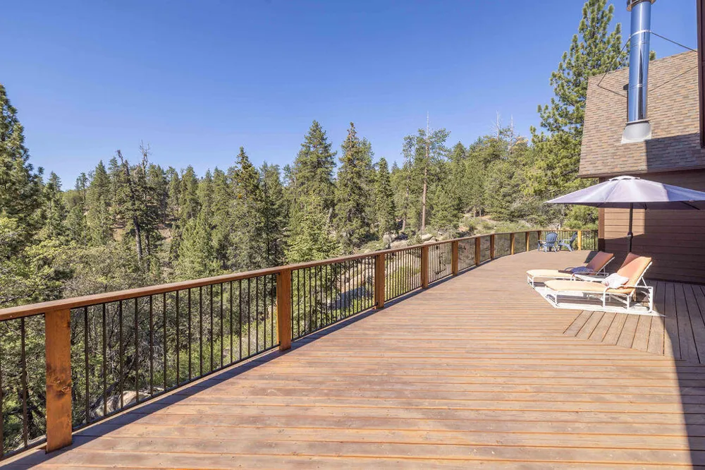 32311 Rim Of The World Drive Fawnskin, CA 92333