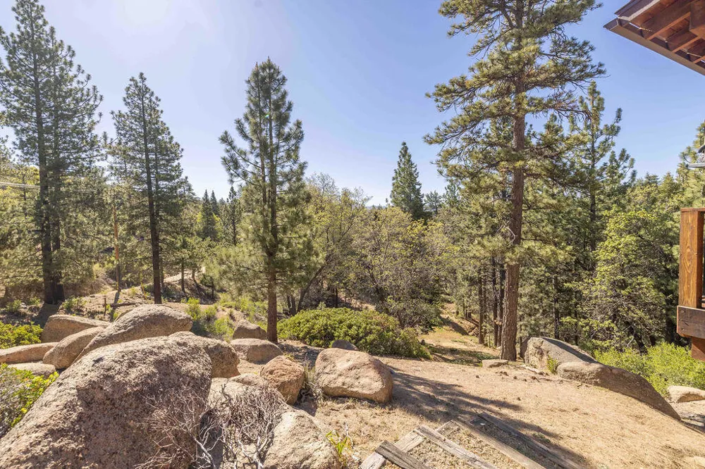 32311 Rim Of The World Drive Fawnskin, CA 92333