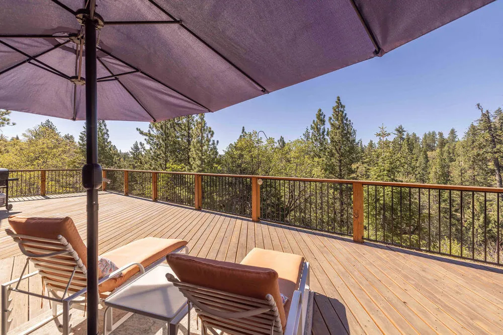 32311 Rim Of The World Drive Fawnskin, CA 92333