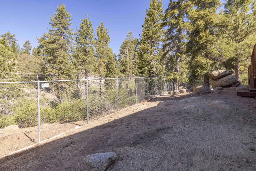 32311 Rim Of The World Drive Fawnskin, CA 92333