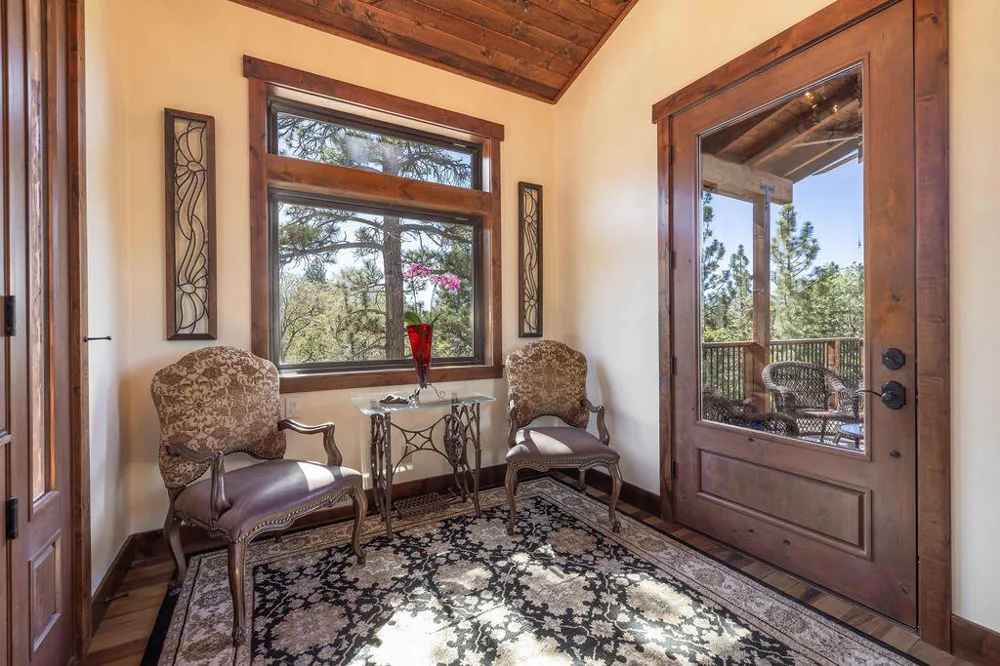 32311 Rim Of The World Drive Fawnskin, CA 92333