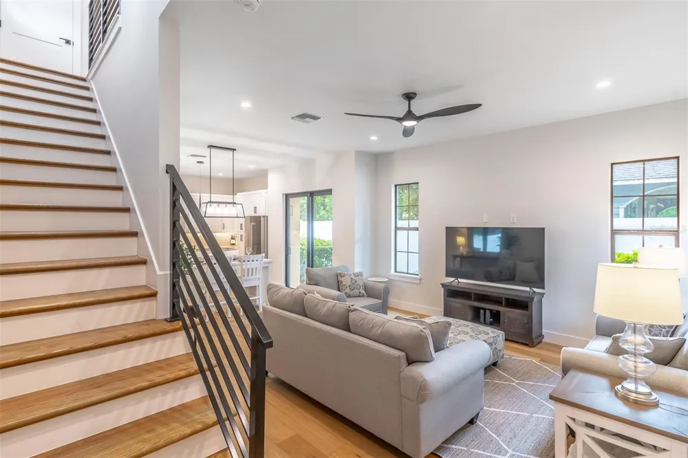 1411 MILLER AVENUE Winter Park, FL 32789