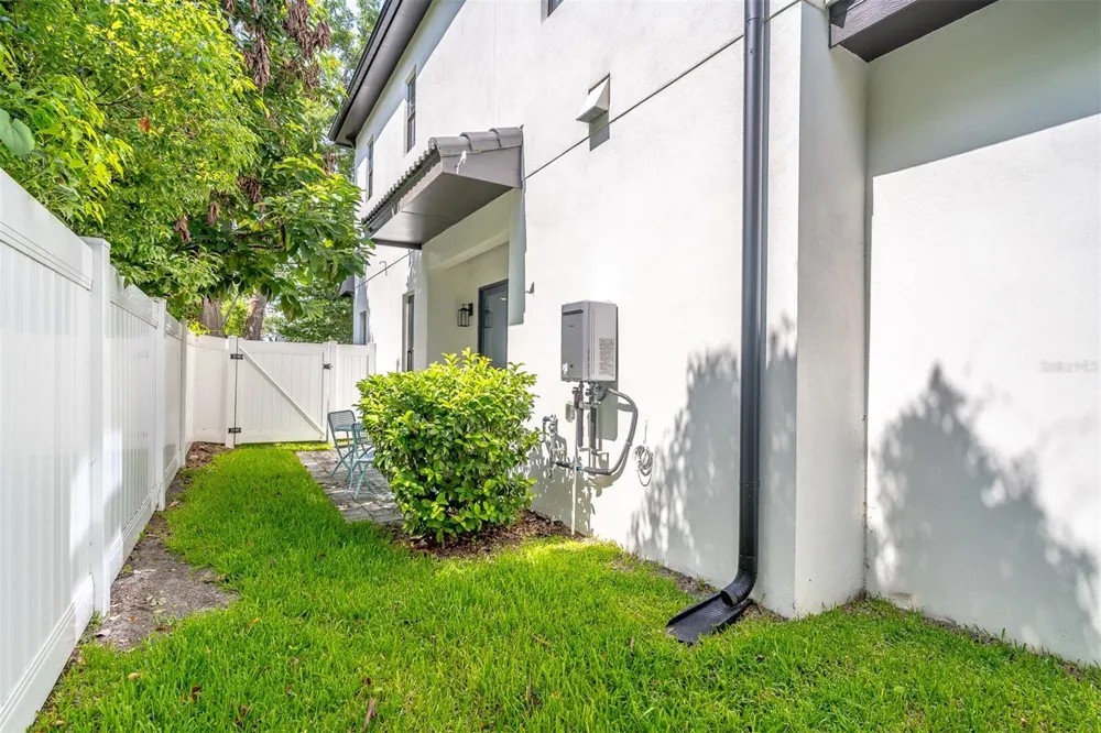 1411 MILLER AVENUE Winter Park, FL 32789