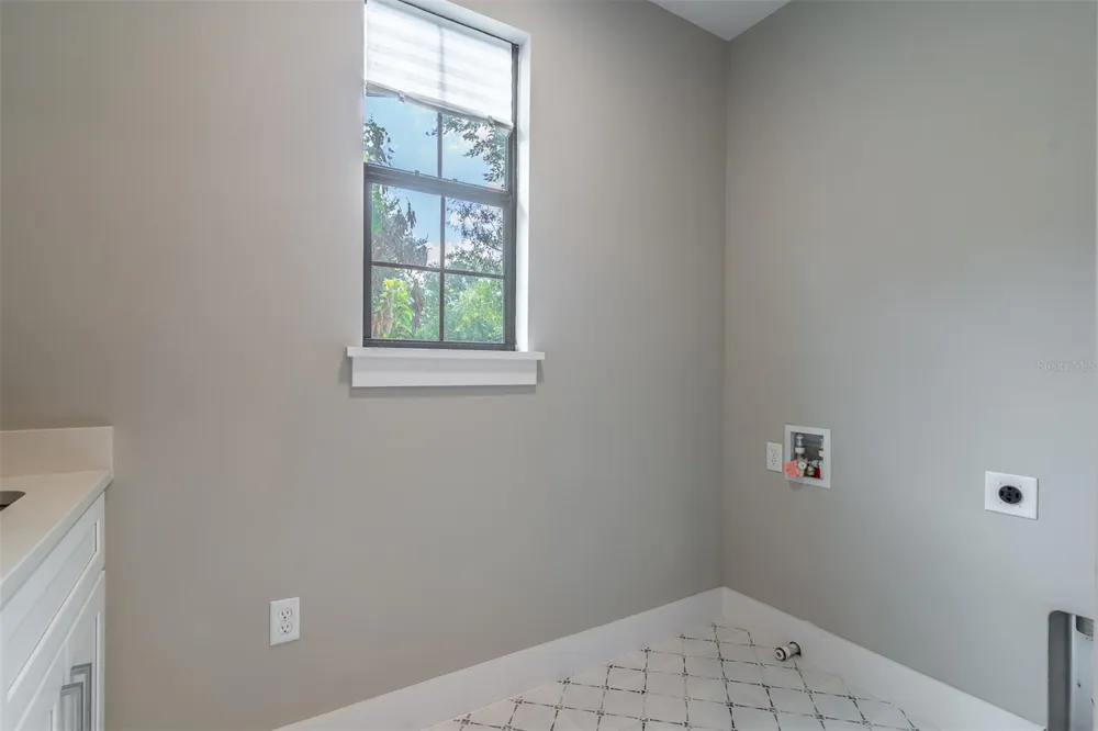 1411 MILLER AVENUE Winter Park, FL 32789