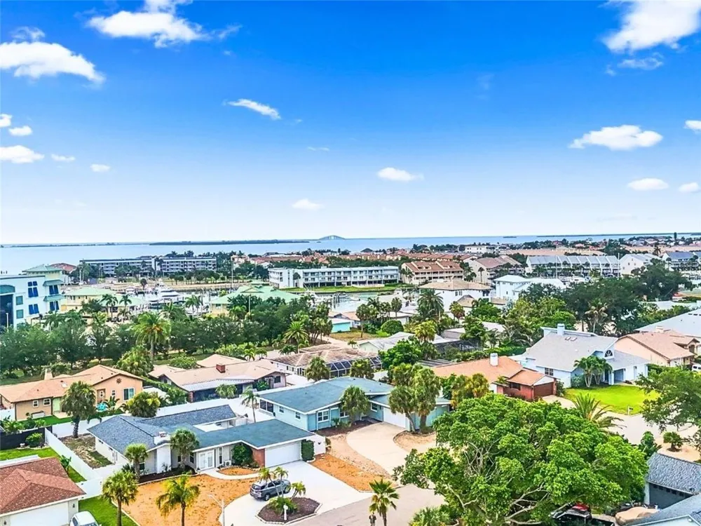 409 4TH AVENUE Tierra Verde, FL 33715