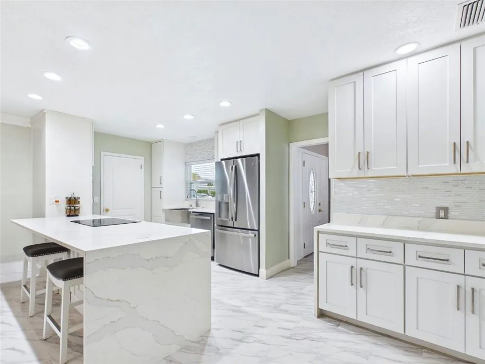 409 4TH AVENUE Tierra Verde, FL 33715