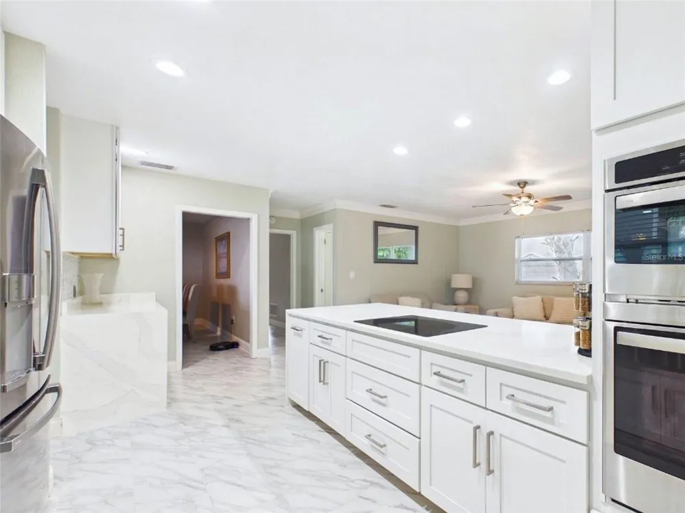 409 4TH AVENUE Tierra Verde, FL 33715