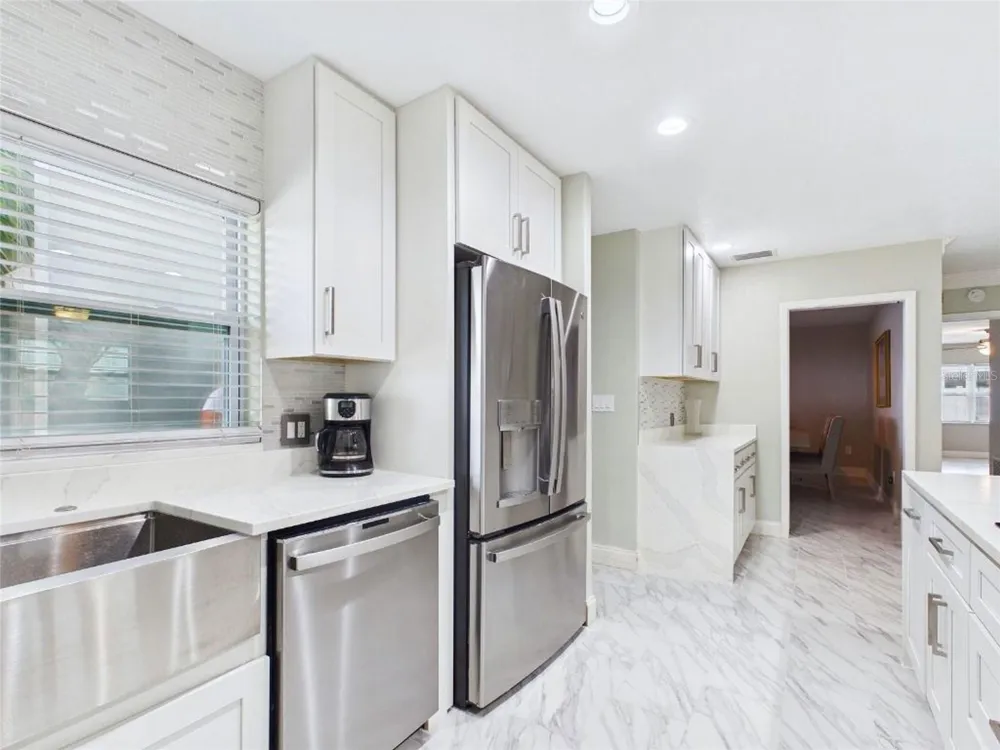 409 4TH AVENUE Tierra Verde, FL 33715