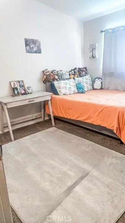 1046 W Holguin Lancaster, CA 93534