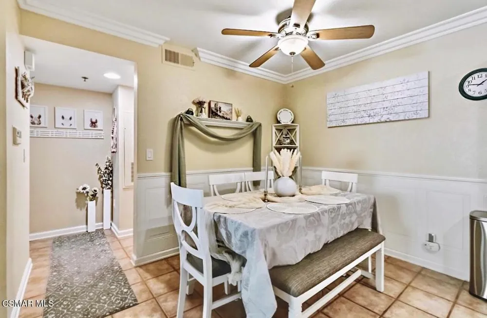 5805 Oak Bend Lane #211 Oak Park, CA 91377