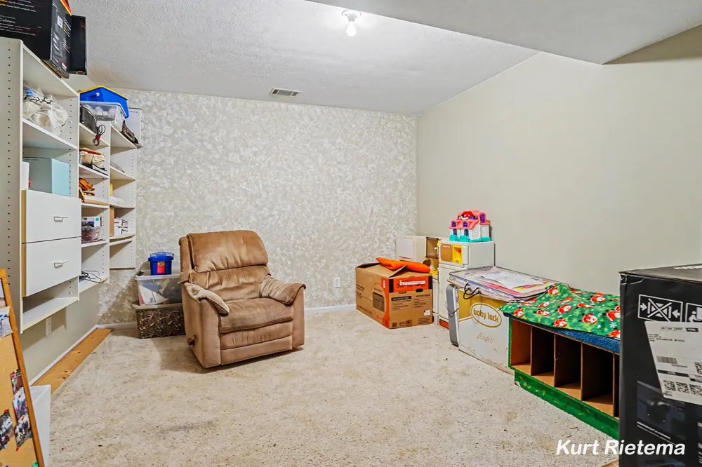 3459 44th Street Heath Township, MI 49419