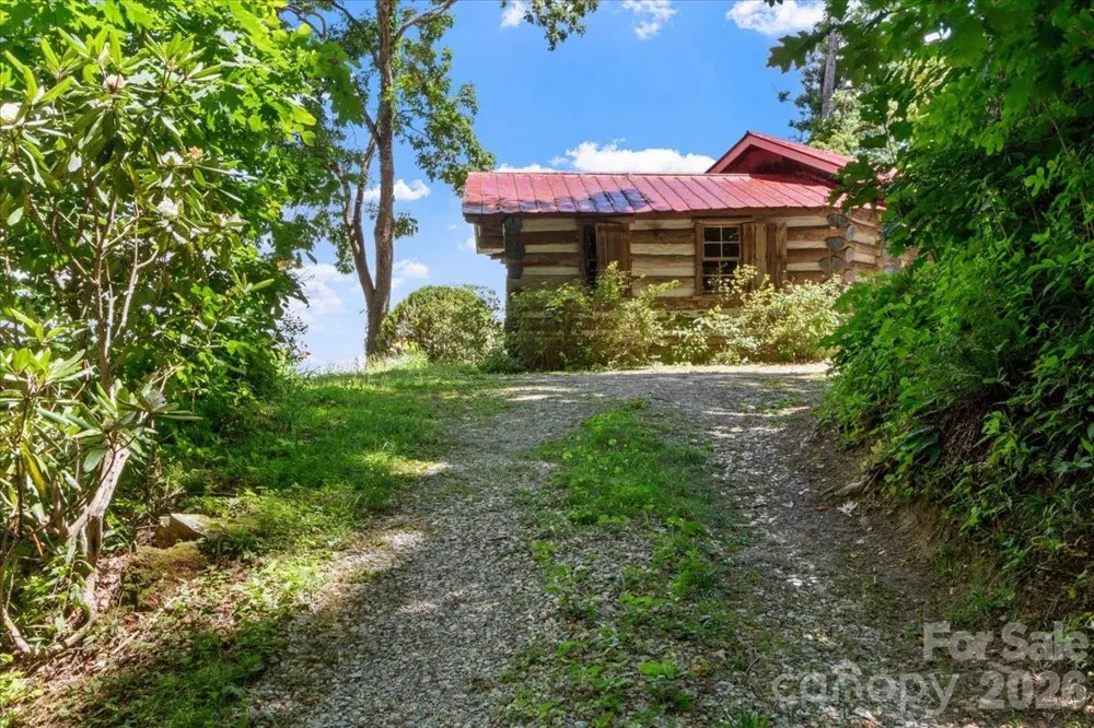 8709 Hwy 226A Highway Little Switzerland, NC 28749