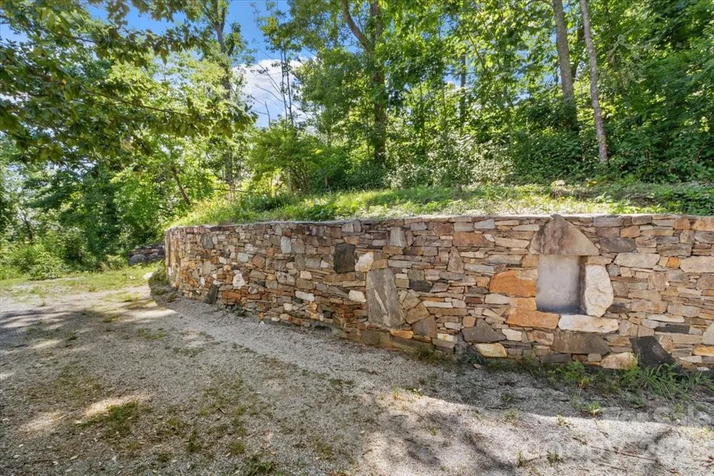 8709 Hwy 226A Highway Little Switzerland, NC 28749