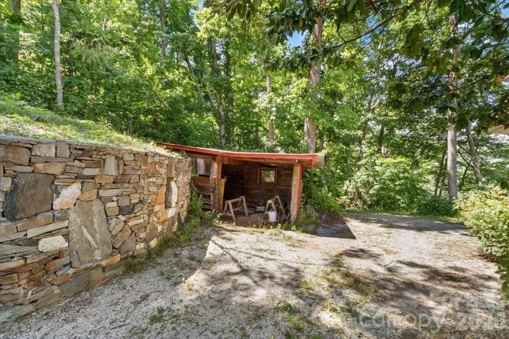 8709 Hwy 226A Highway Little Switzerland, NC 28749