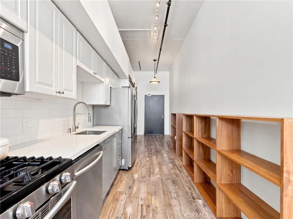 420 S San Pedro #222 Los Angeles, CA 90013