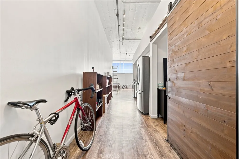 420 S San Pedro #222 Los Angeles, CA 90013