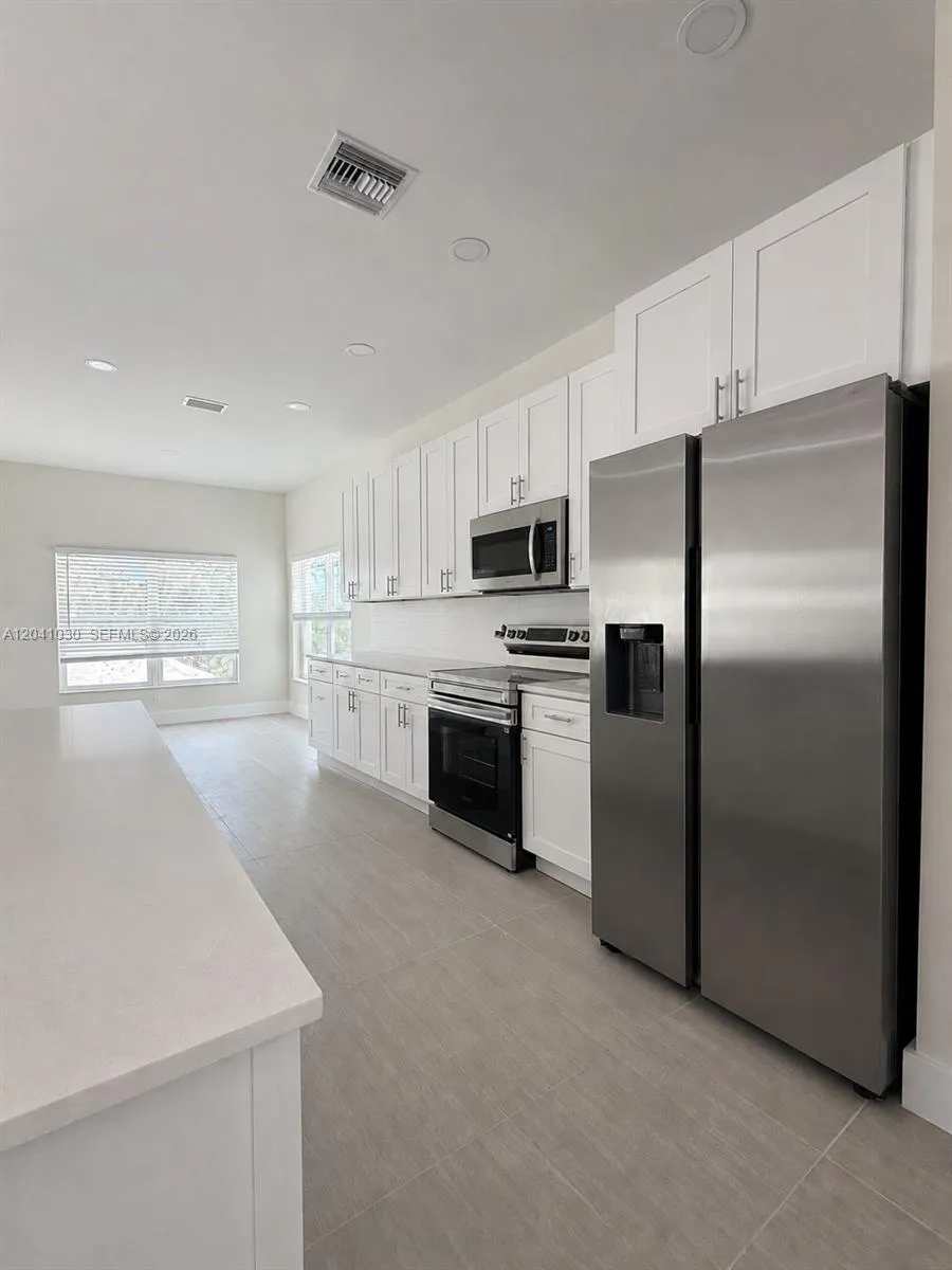 536 lincoln Lake Placid, FL 33852