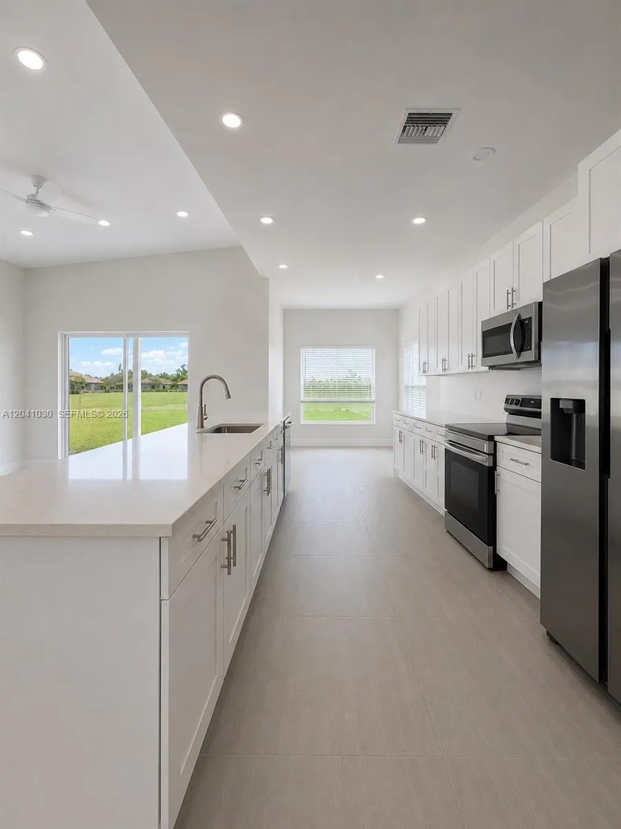 536 lincoln Lake Placid, FL 33852