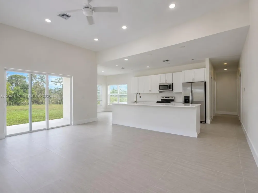 536 lincoln Lake Placid, FL 33852