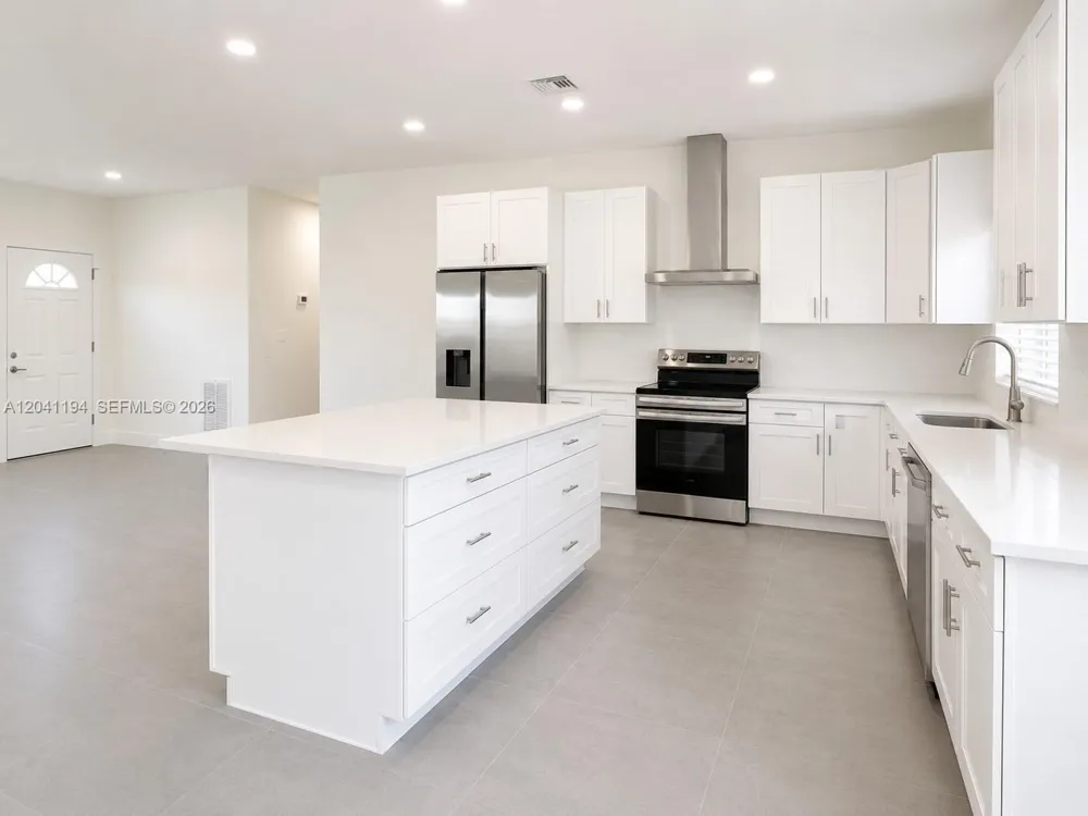 271 Briar LN Lake Placid, FL 33852
