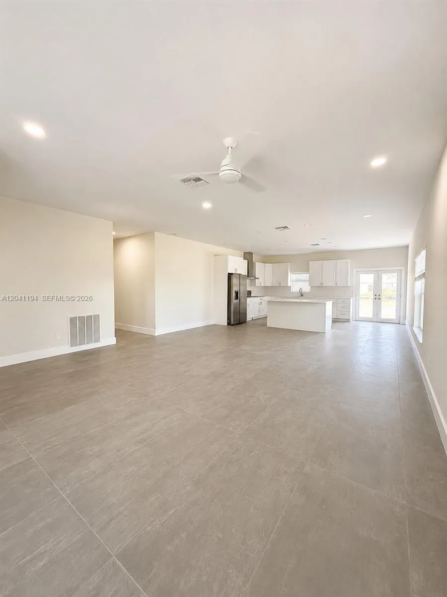 271 Briar LN Lake Placid, FL 33852