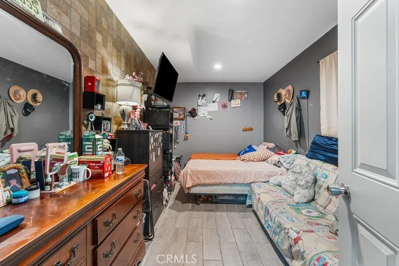 3891 Lugo Lynwood, CA 90262