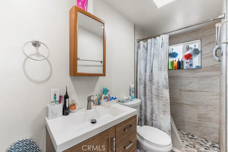 3891 Lugo Lynwood, CA 90262
