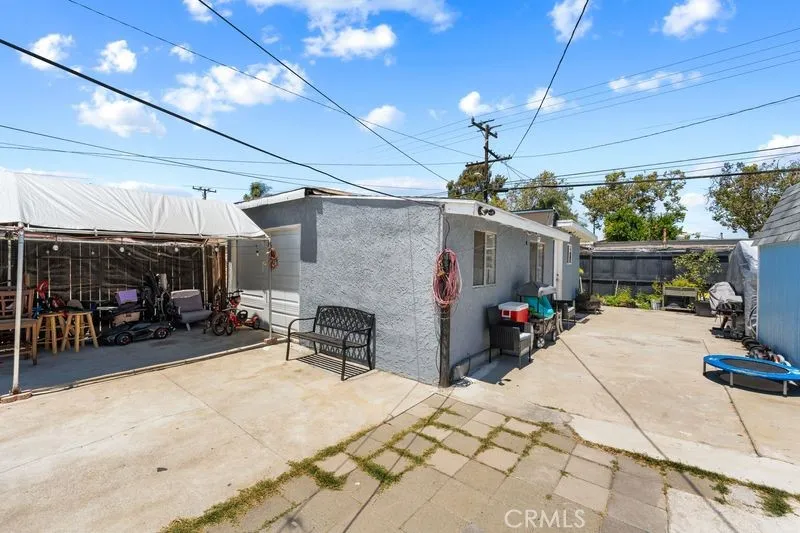 3891 Lugo Lynwood, CA 90262