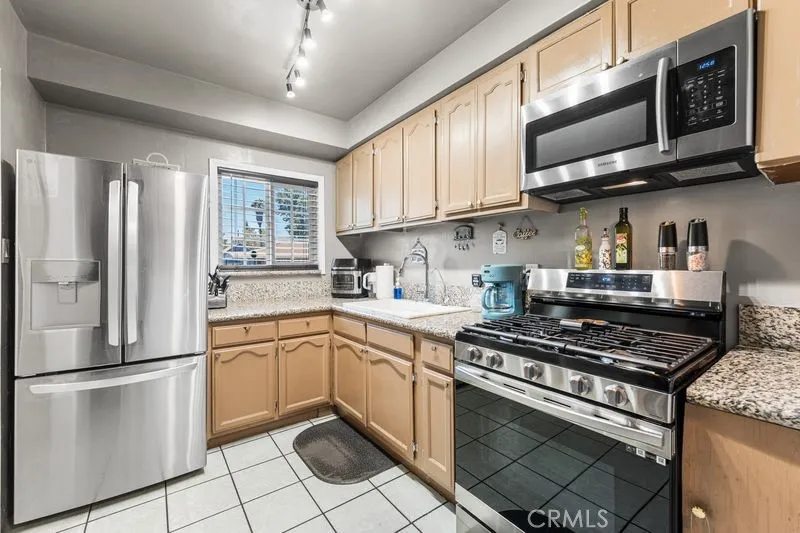 3891 Lugo Lynwood, CA 90262