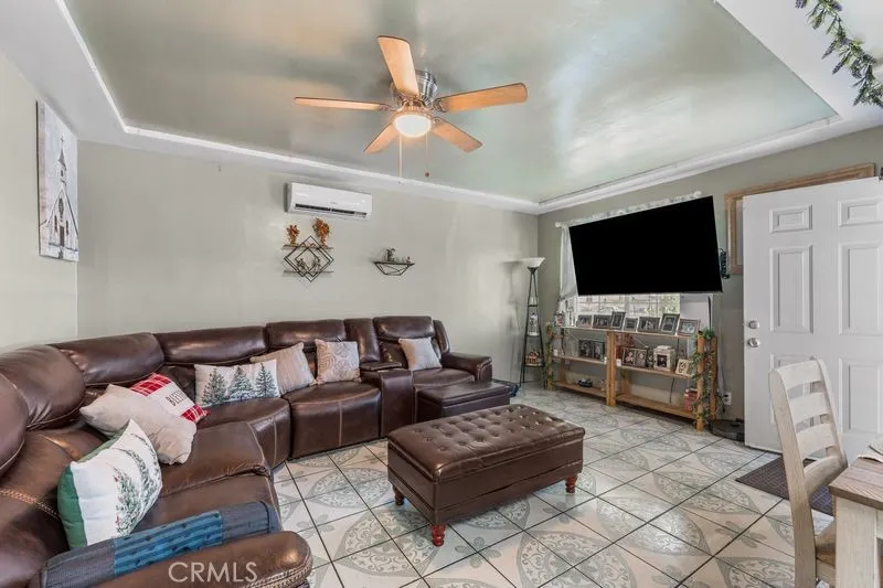 3891 Lugo Lynwood, CA 90262
