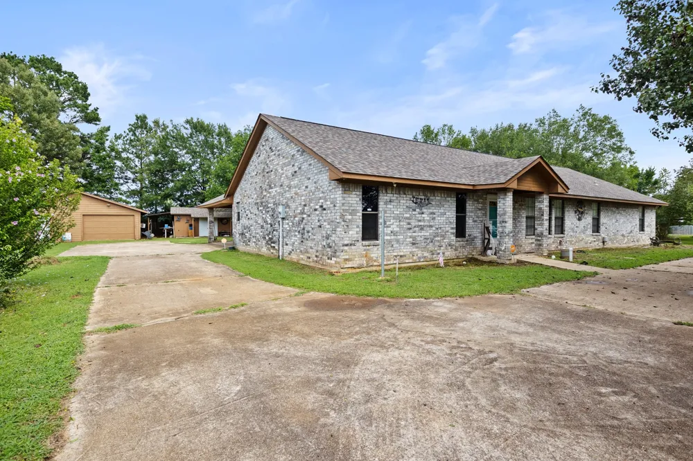 404 Joyner Avenue Omaha, TX 75571