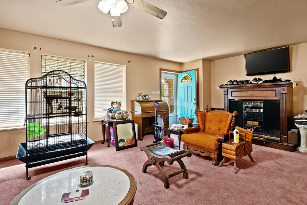 404 Joyner Avenue Omaha, TX 75571
