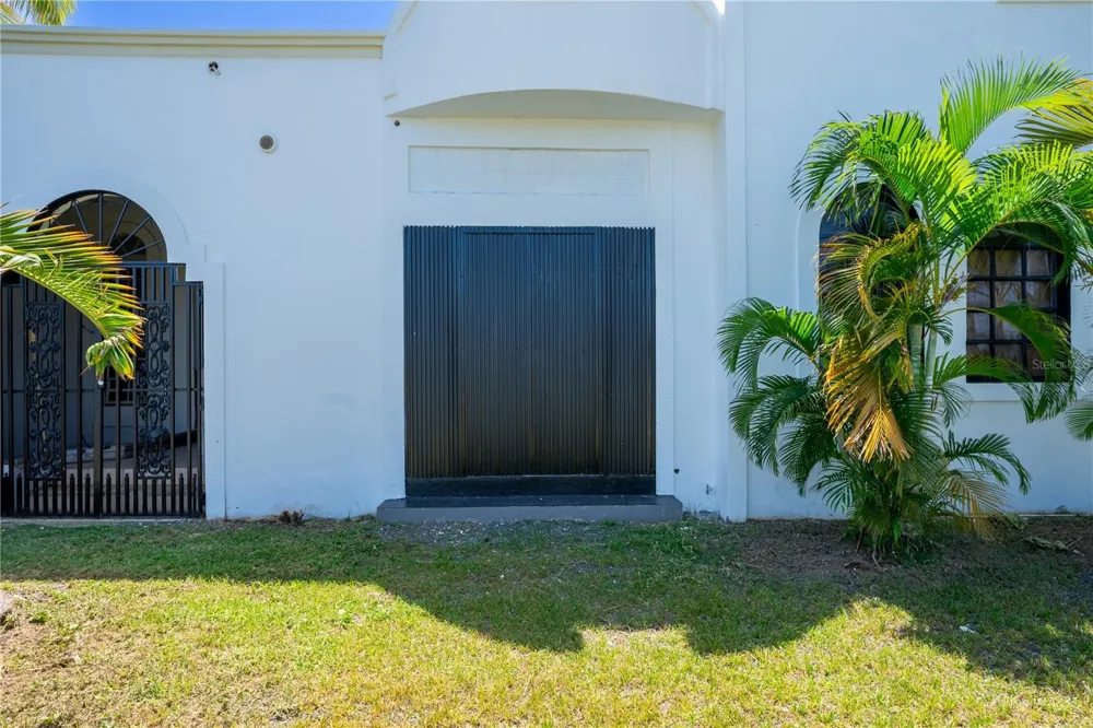 225 SANTA ISIDRA L CALLE B Fajardo, PR 00738