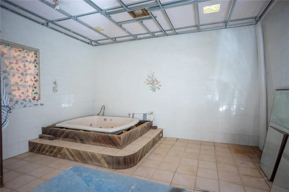 225 SANTA ISIDRA L CALLE B Fajardo, PR 00738