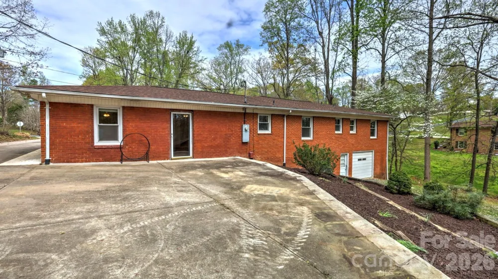 1130 Allman Extension Mount Pleasant, NC 28124