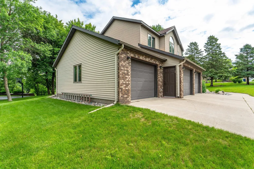 1098 Westside Drive Fergus Falls, MN 56537